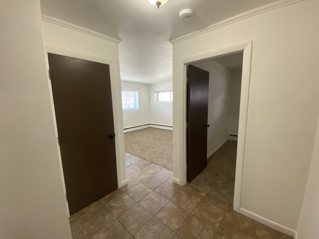 1 bed, 1 bath apartment for rent at 185 Grove Unit 1, West Roxbury — photo 5 of 9