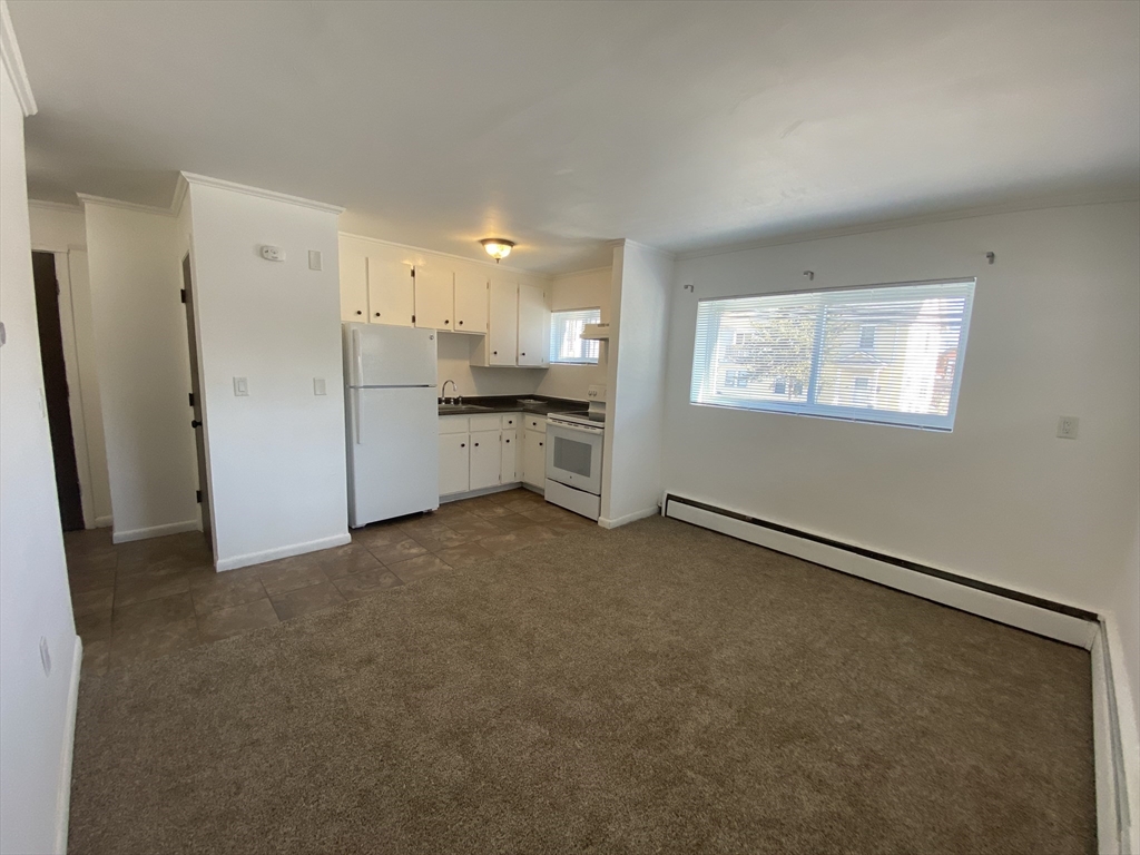 1 bed, 1 bath apartment for rent at 185 Grove Unit 1, West Roxbury