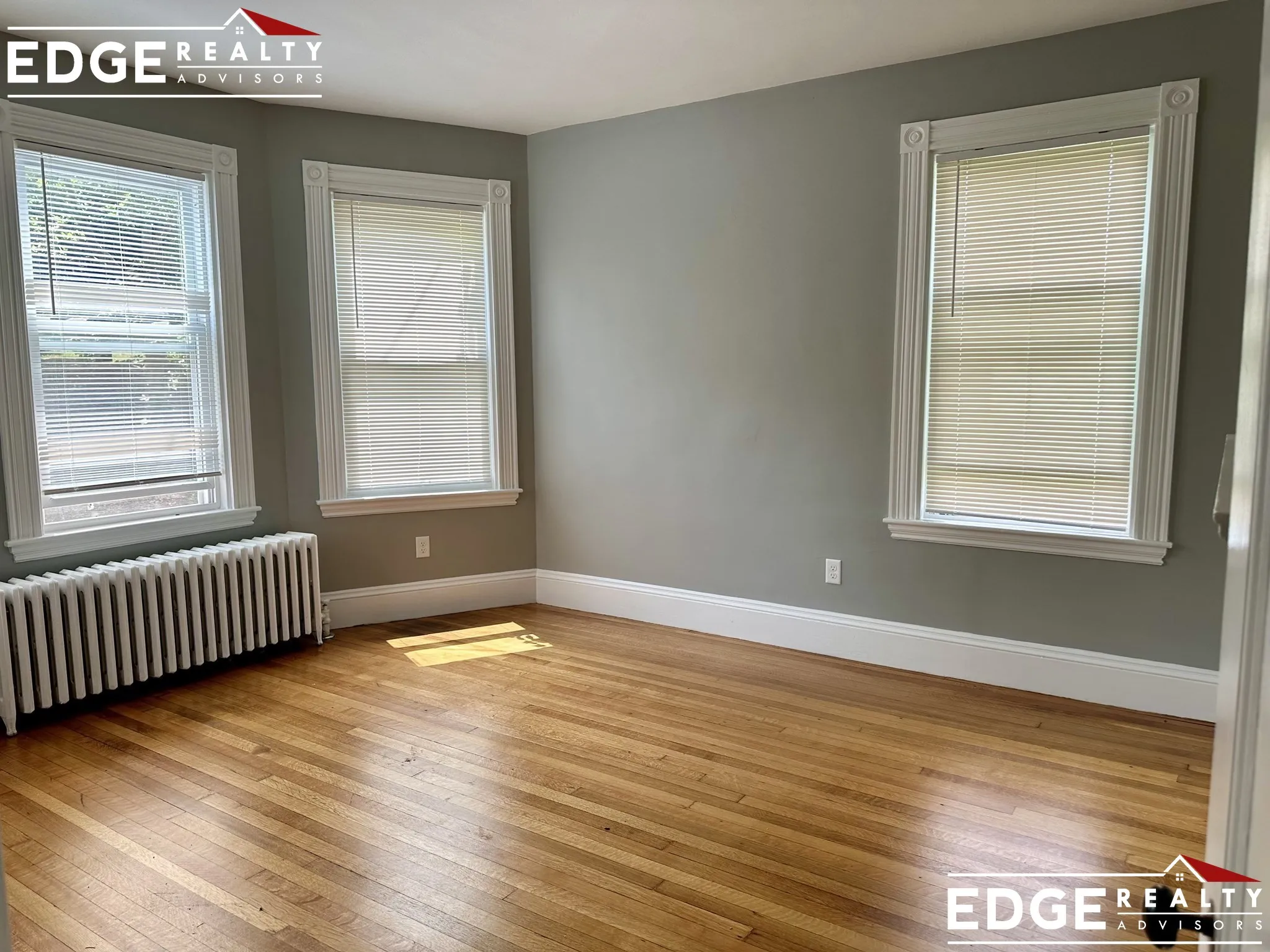 3 bed, 1 bath apartment for rent at 185 High St Unit 1, Jamaica Plain — photo 3 of 8