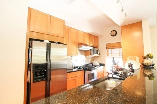 2 bed, 2 bath apartment for rent at 185 High Unit 304, Brookline — photo 4 of 18