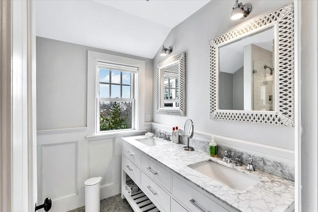 5 bed, 3 bath apartment for rent at 185 Jerusalem Rd Unit 1, Cohasset — photo 14 of 18