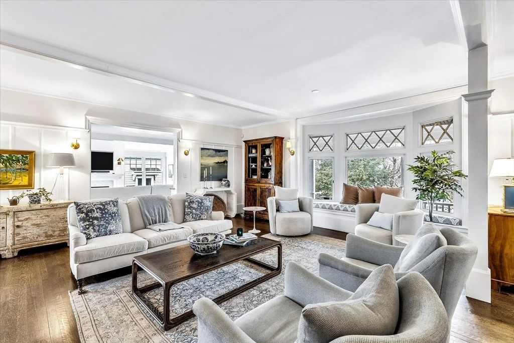 5 bed, 3 bath apartment for rent at 185 Jerusalem Rd Unit 1, Cohasset — photo 5 of 18