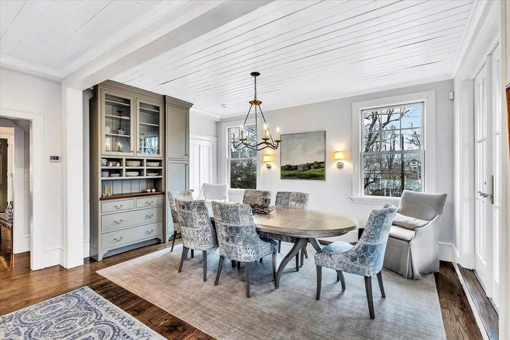 5 bed, 3 bath apartment for rent at 185 Jerusalem Rd Unit 1, Cohasset — photo 6 of 18