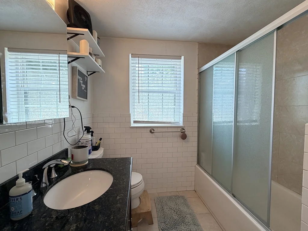 2 bed, 1 bath apartment for rent at 185 Lake Shore Rd Unit 1, Brighton — photo 14 of 21