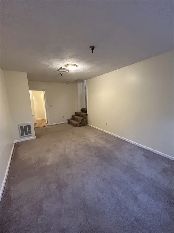 Studio bed, 1 bath apartment for rent at 185 Main St Unit 11, Marlborough — photo 4 of 8