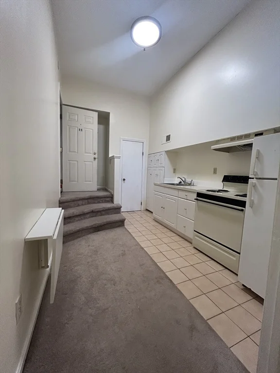 Studio bed, 1 bath apartment for rent at 185 Main St Unit 11, Marlborough — photo 1 of 8
