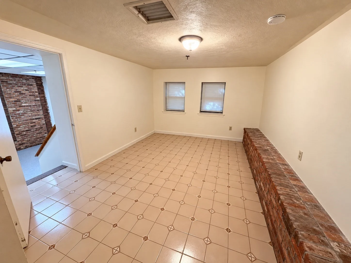 1 bed, 1 bath apartment for rent at 185 Main St Unit 5, Marlborough — photo 8 of 9