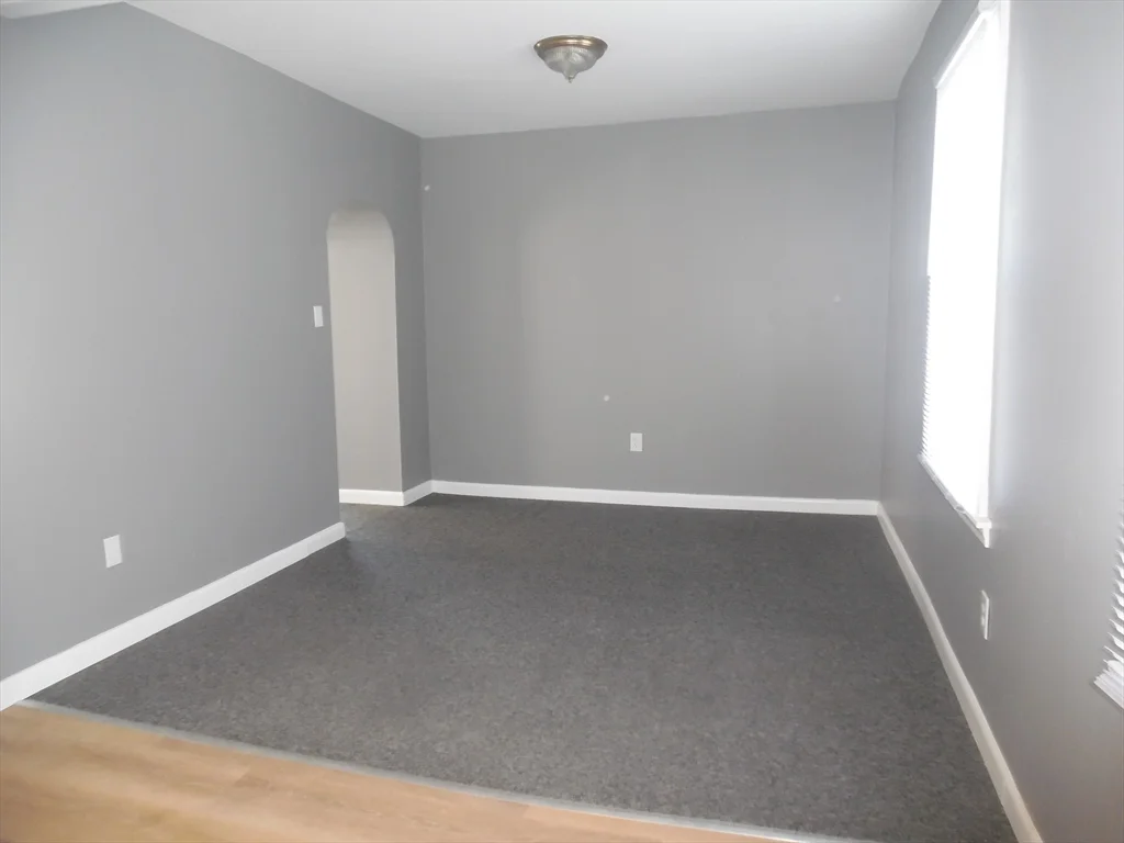 2 bed, 1 bath apartment for rent at 185 Mason St Unit 2, Fall River — photo 3 of 9