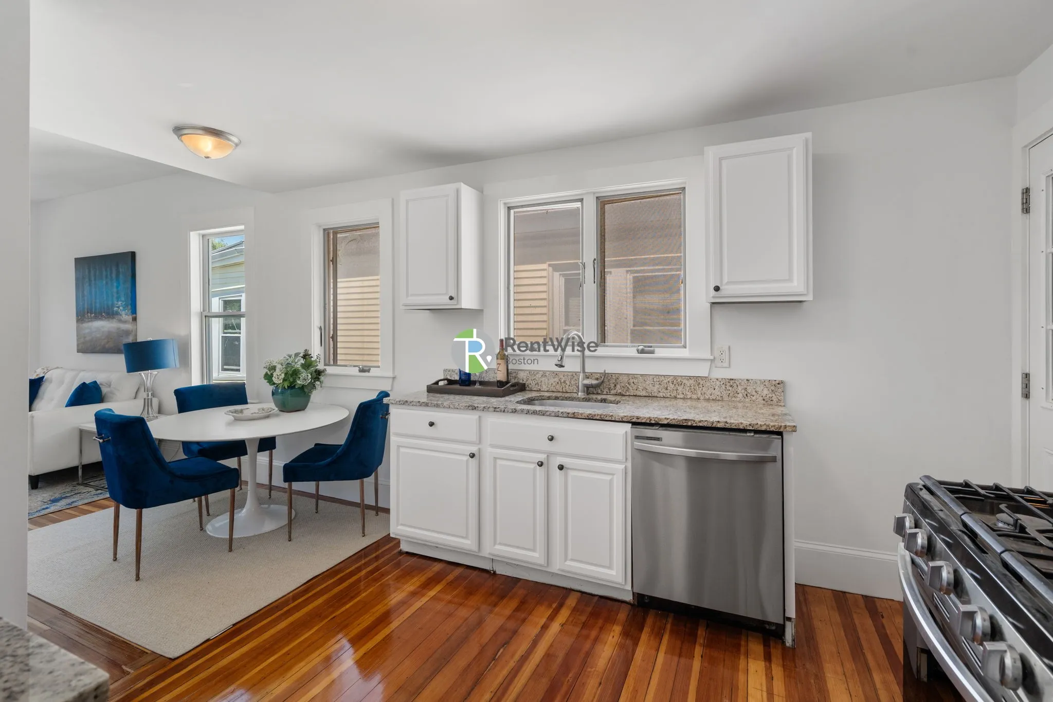5 bed, 2 bath apartment for rent at 185 Powder House Boulevard Unit 2, West Somerville — photo 3 of 37