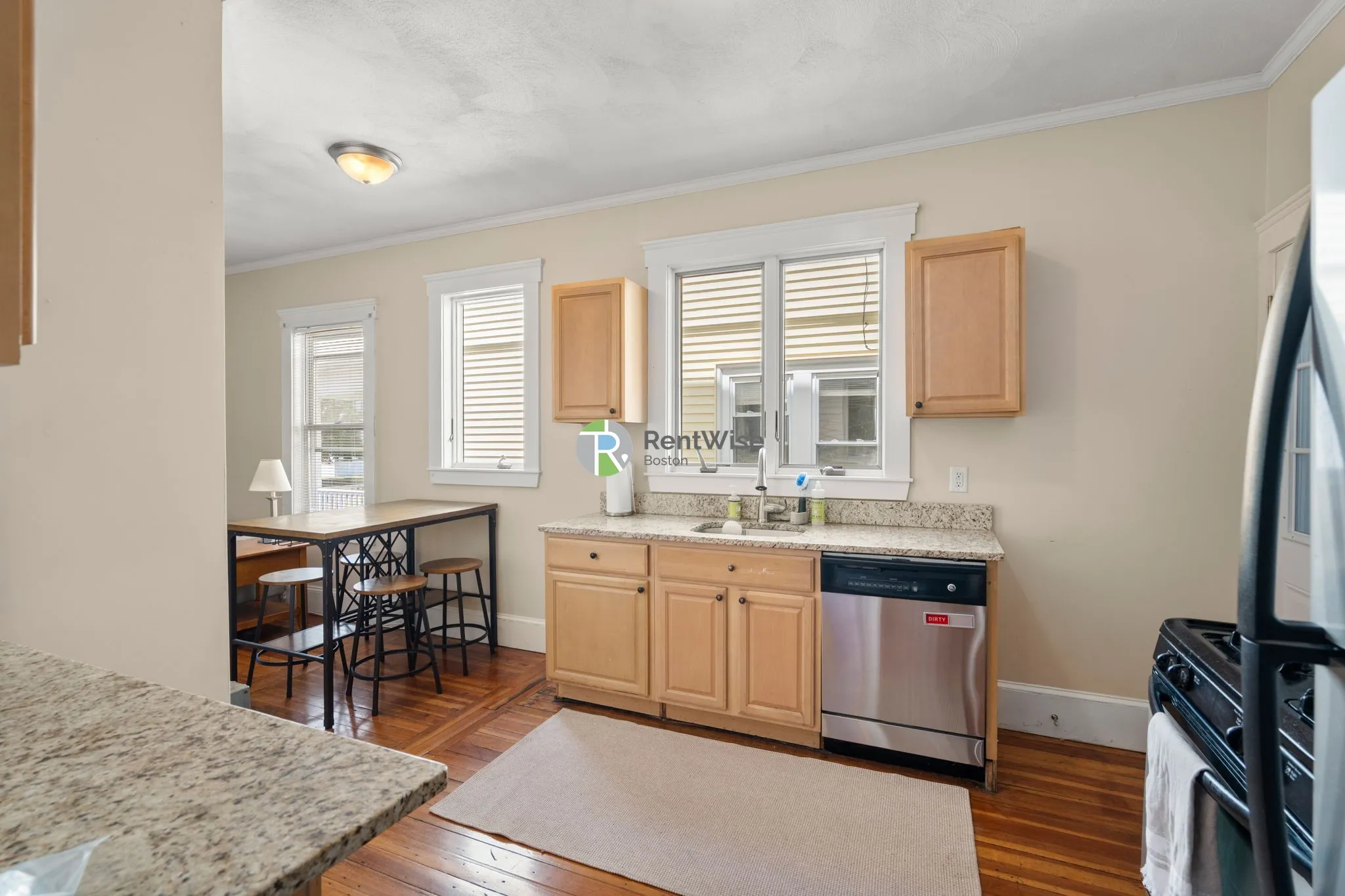 5 bed, 2 bath apartment for rent at 185 Powder House Boulevard Unit 2, West Somerville — photo 16 of 37