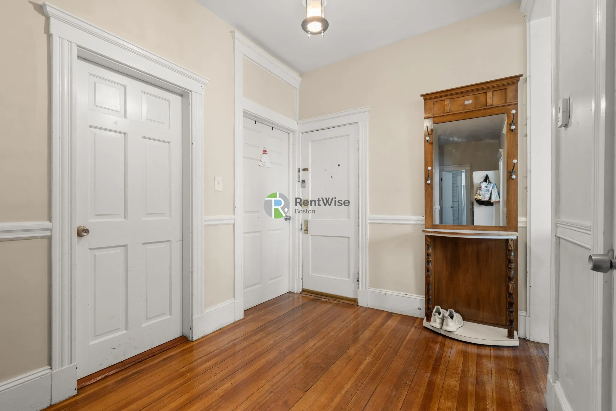 5 bed, 2 bath apartment for rent at 185 Powder House Boulevard Unit 2, West Somerville — photo 27 of 37
