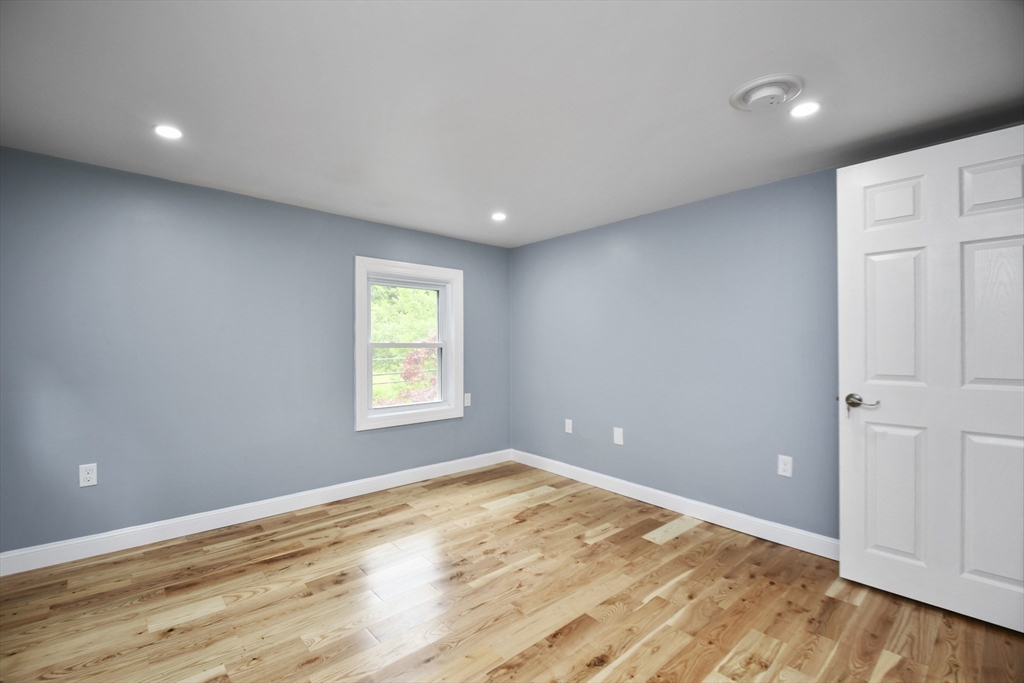 4 bed, 2 bath apartment for rent at 185 S Ashburnham Rd, Westminster — photo 19 of 26