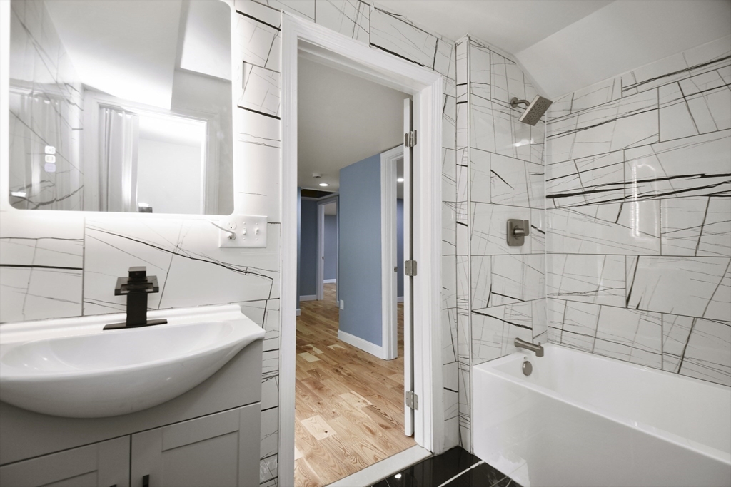 4 bed, 2 bath apartment for rent at 185 S Ashburnham Rd, Westminster — photo 14 of 26
