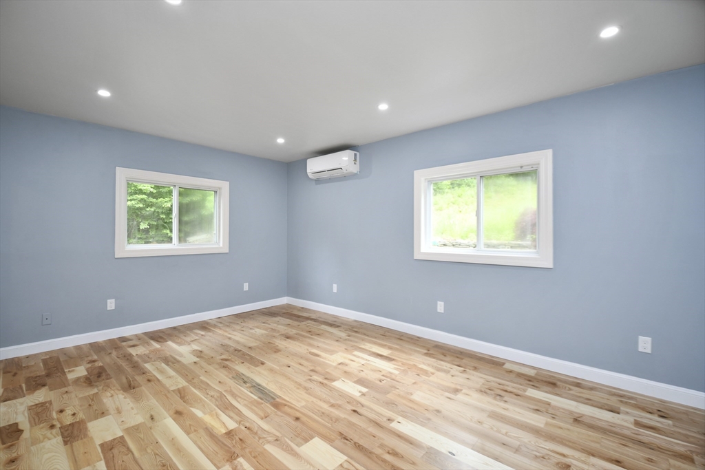 4 bed, 2 bath apartment for rent at 185 S Ashburnham Rd, Westminster — photo 20 of 26