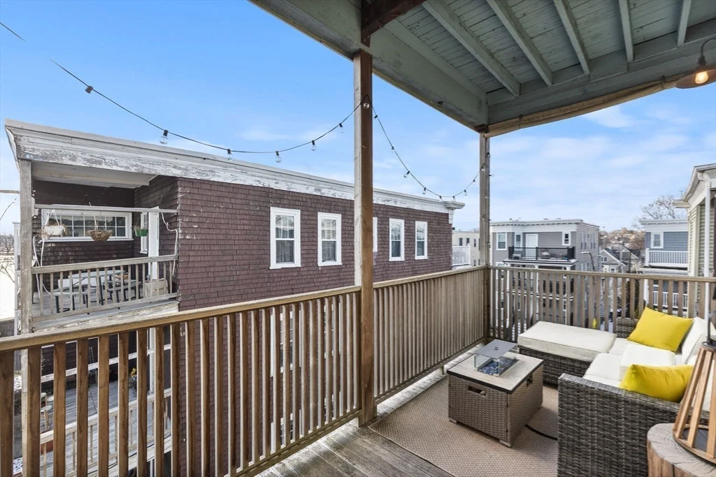 3 bed, 1 bath apartment for rent at 185 Savin Hill Ave Unit 3, Dorchester — photo 15 of 28
