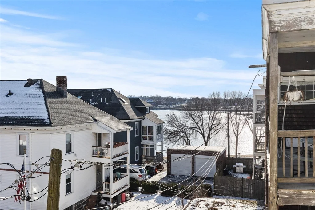 3 bed, 1 bath apartment for rent at 185 Savin Hill Ave Unit 3, Dorchester — photo 16 of 28