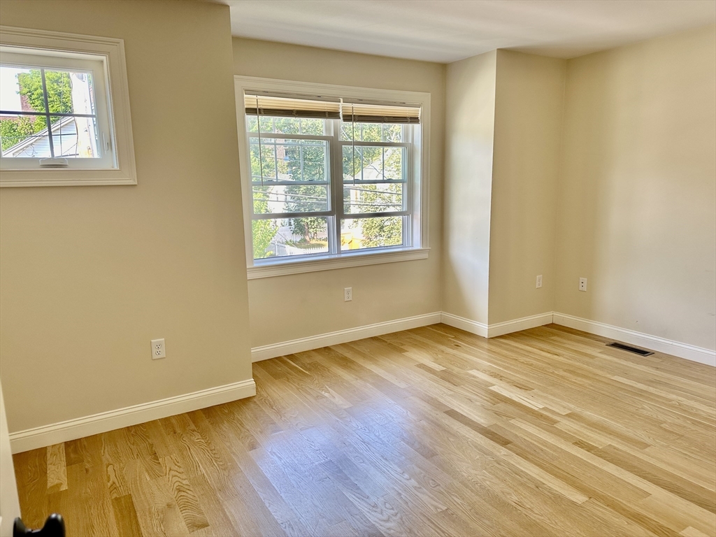 3 bed, 2 bath apartment for rent at 185 Summer St Unit 185, Watertown — photo 2 of 8
