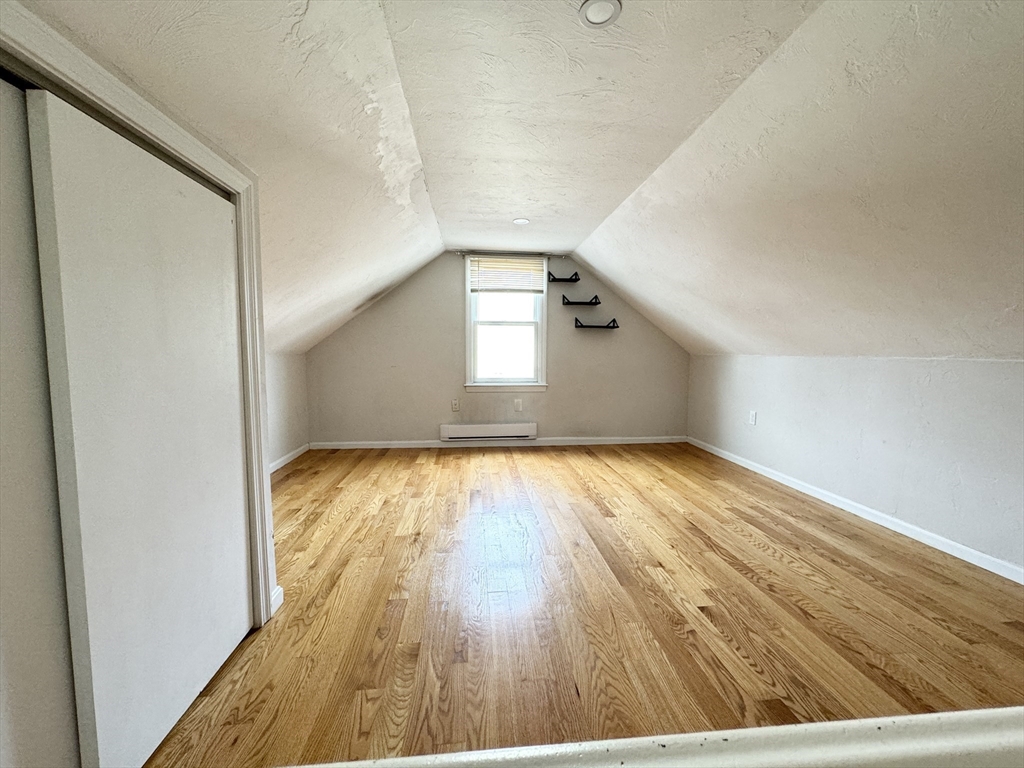 4 bed, 1 bath apartment for rent at 185 Sydney St Unit 2, Dorchester — photo 6 of 9