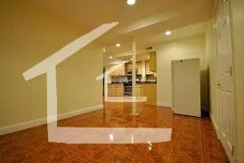 4 bed, 2 bath apartment for rent at 185 Winthrop Rd Unit 4, Aspinwall Hill — photo 8 of 20