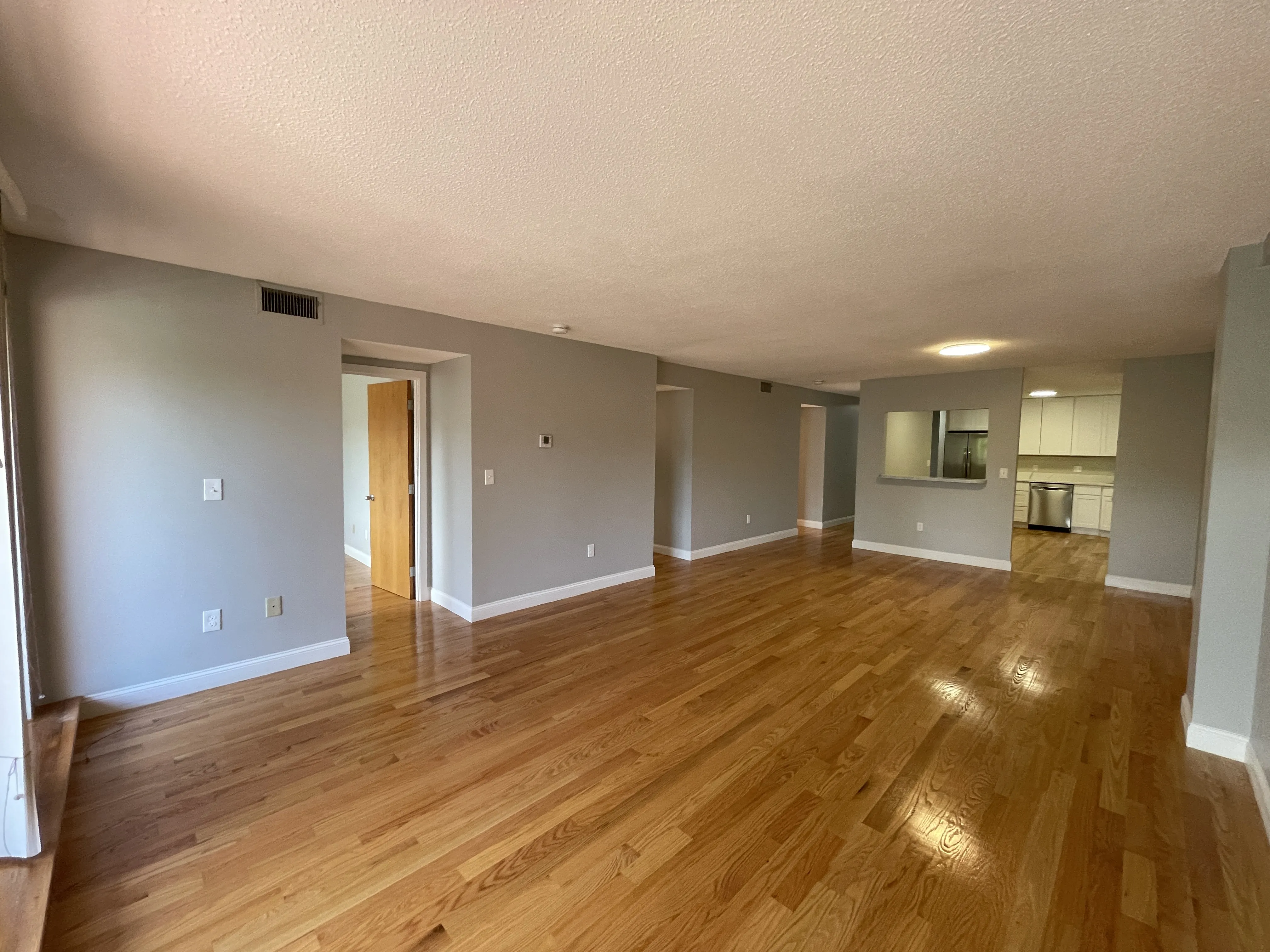 3 bed, 2 bath apartment for rent at 1850 Beacon St Unit 304F, Brookline — photo 6 of 24