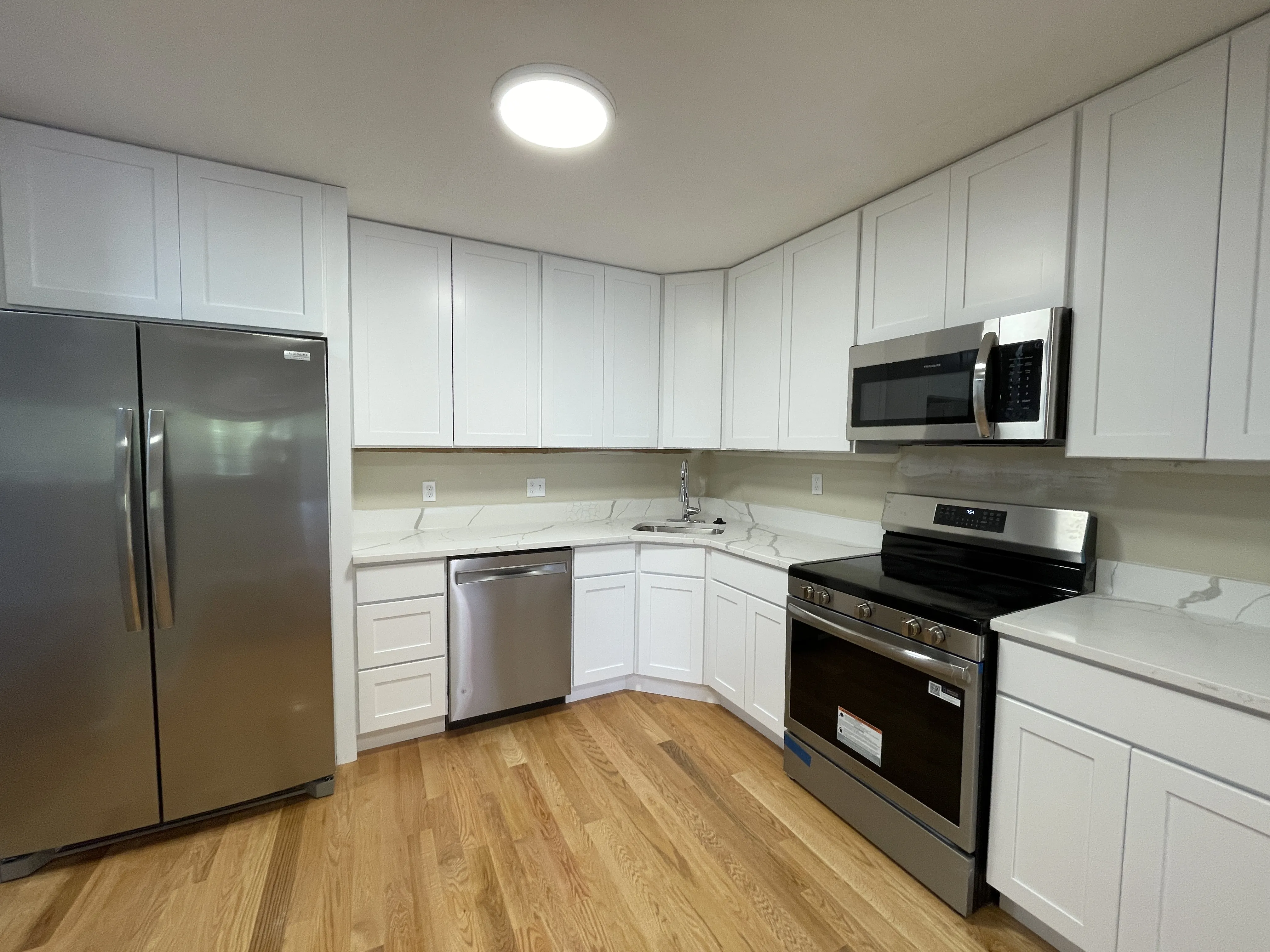 3 bed, 2 bath apartment for rent at 1850 Beacon St Unit 304F, Brookline