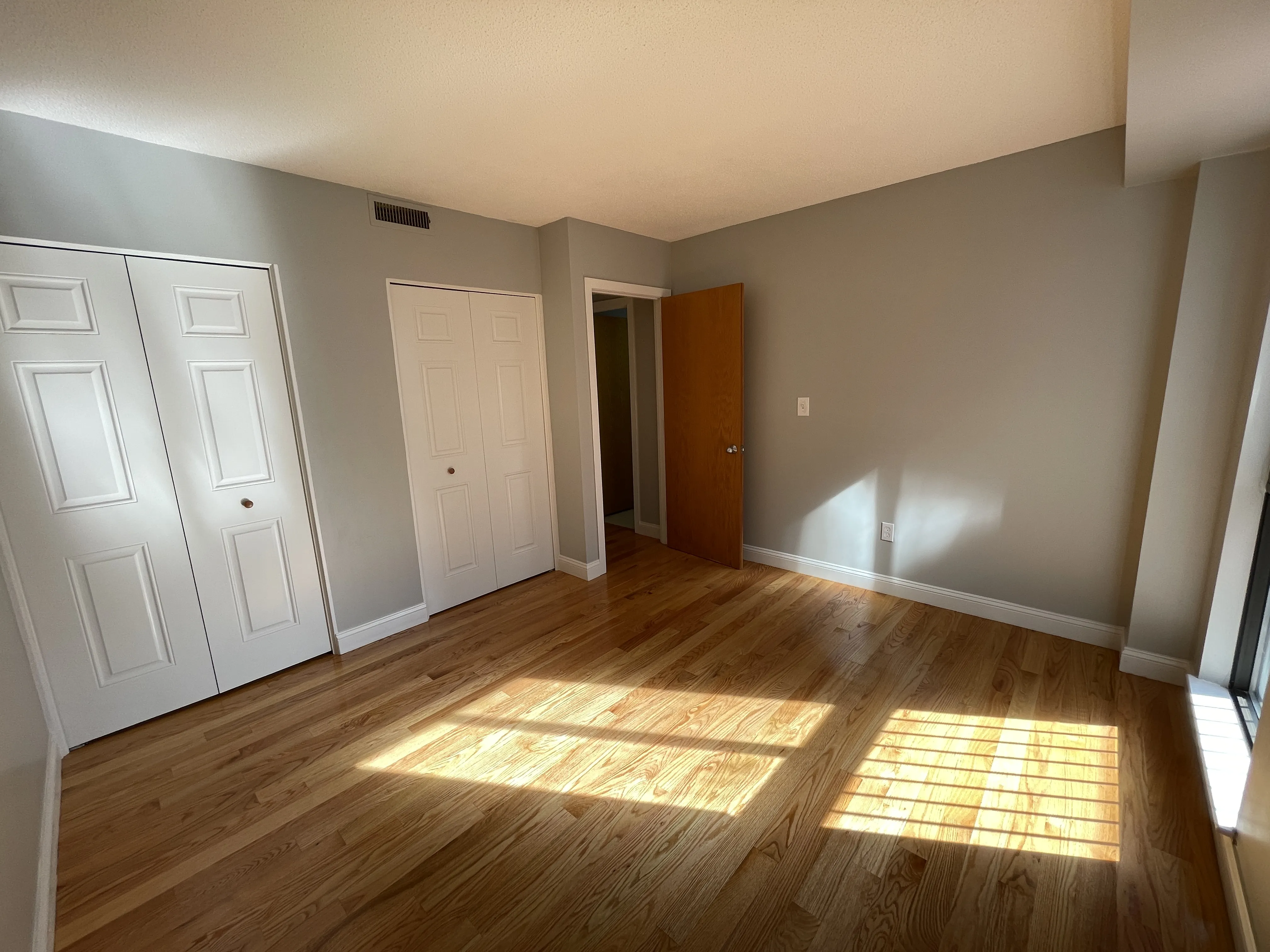3 bed, 2 bath apartment for rent at 1850 Beacon St Unit 304F, Brookline — photo 17 of 24