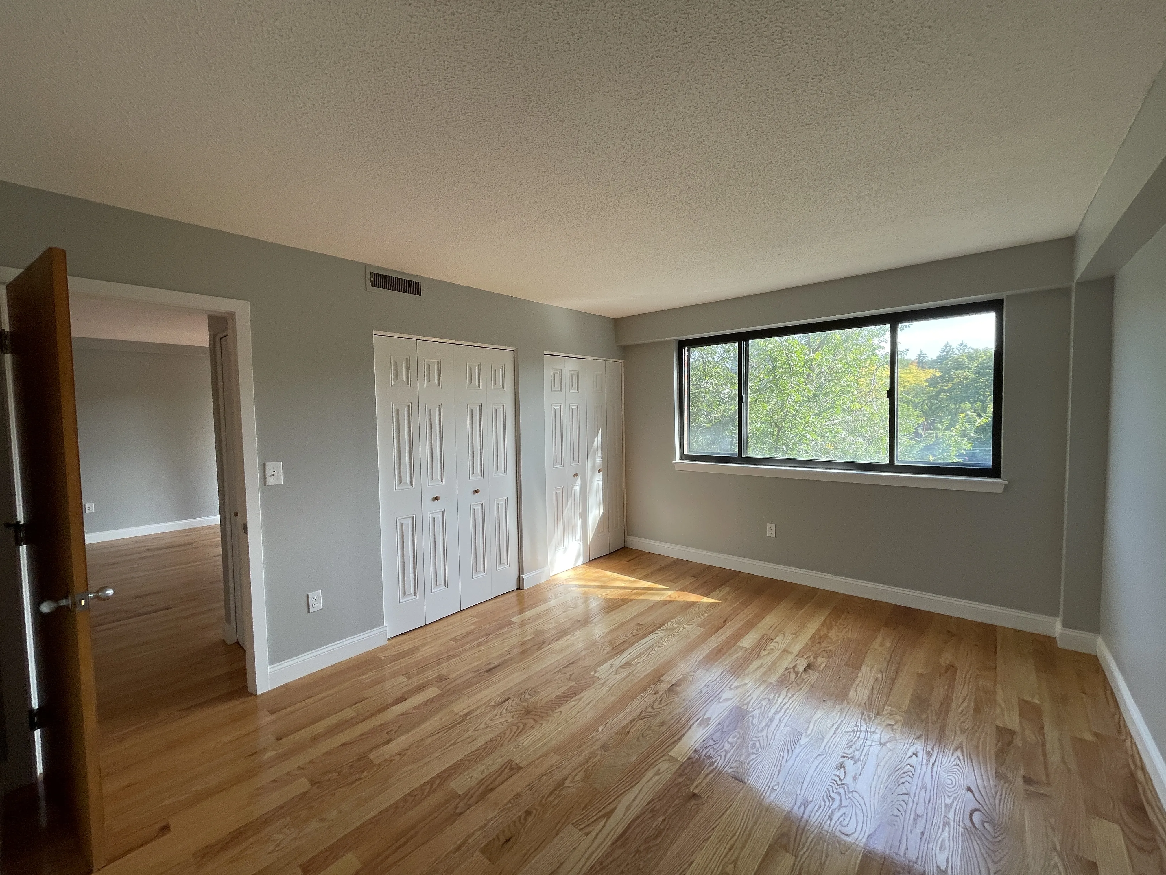 3 bed, 2 bath apartment for rent at 1850 Beacon St Unit 304F, Brookline — photo 11 of 24