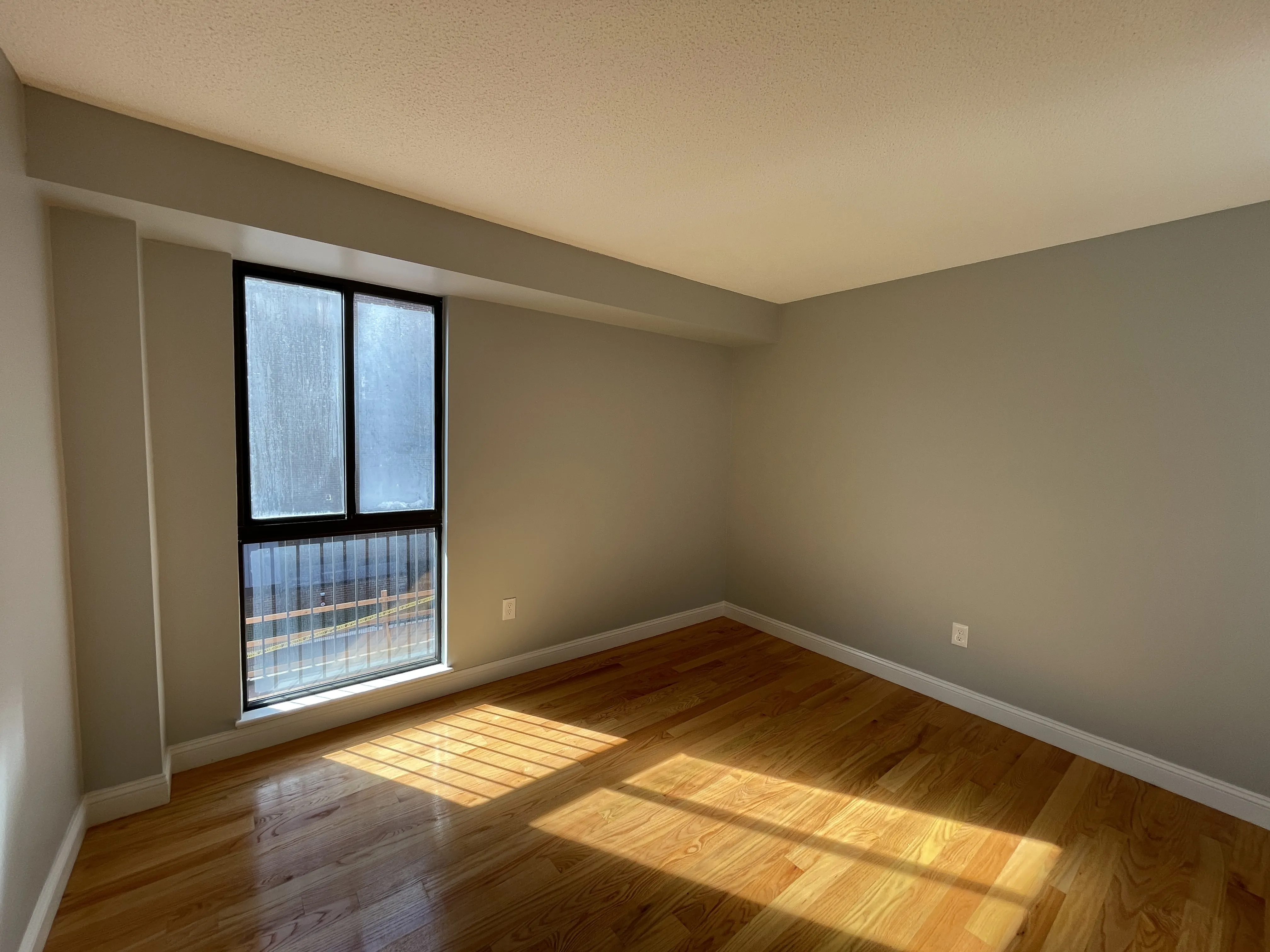 3 bed, 2 bath apartment for rent at 1850 Beacon St Unit 304F, Brookline — photo 15 of 24
