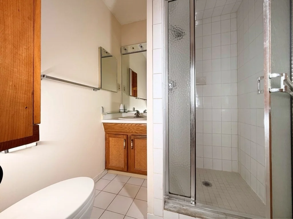 2 bed, 2 bath apartment for rent at 1850 Beacon St Unit 50P, Brookline — photo 8 of 10