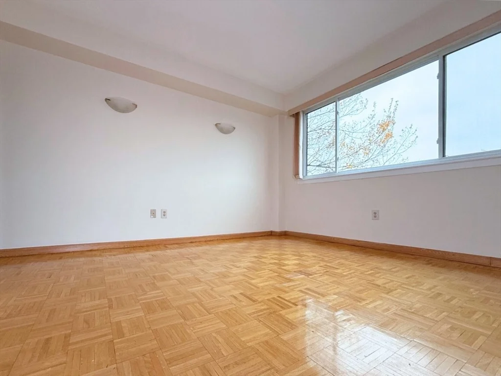 2 bed, 2 bath apartment for rent at 1850 Beacon St Unit 50P, Brookline — photo 5 of 10