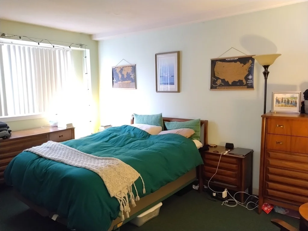 1 bed, 1 bath apartment for rent at 1850 Beacon Unit 203, Chestnut Hill — photo 6 of 12