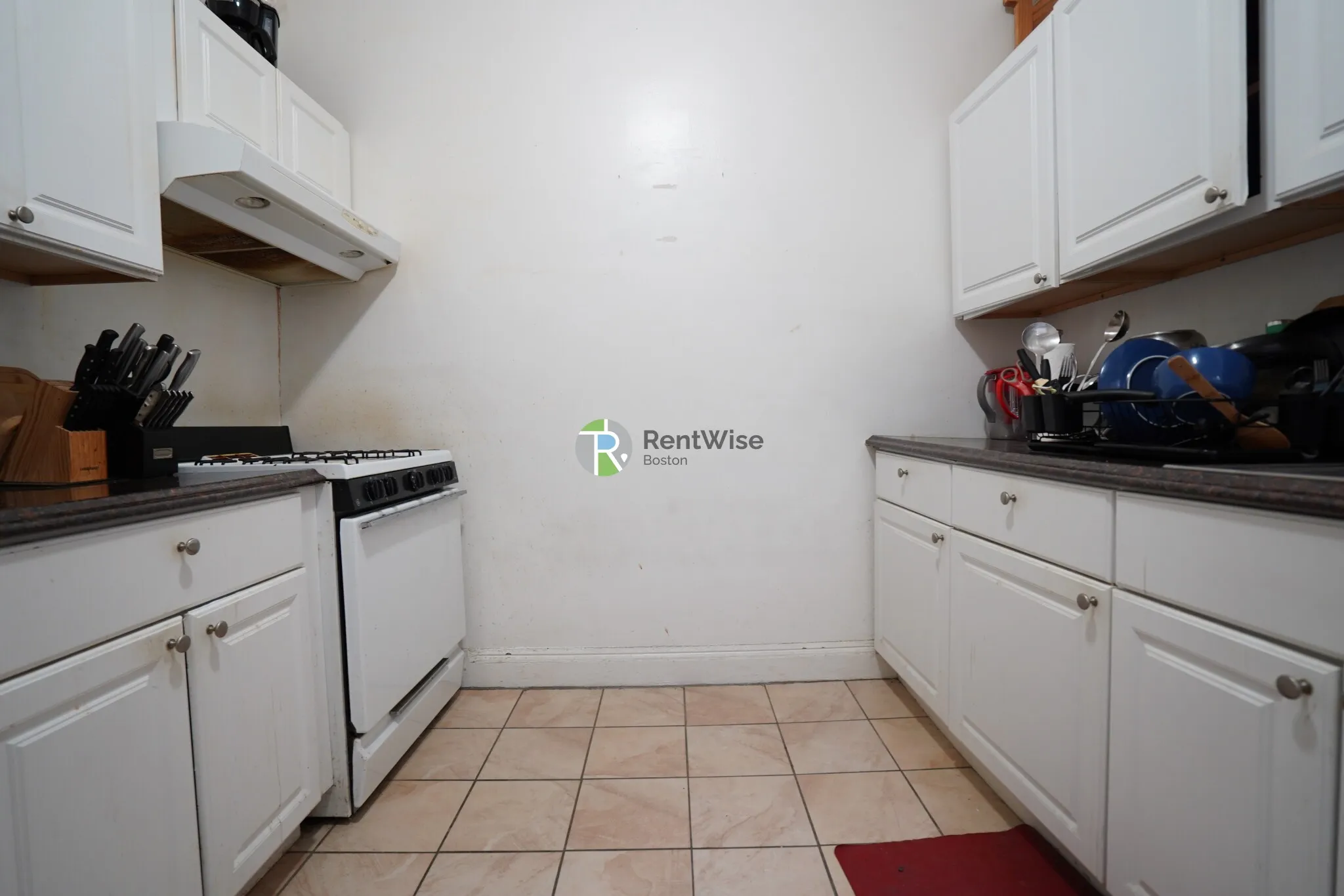 3 bed, 1 bath apartment for rent at 1850 Commonwealth Ave Unit 4, Brighton — photo 7 of 26