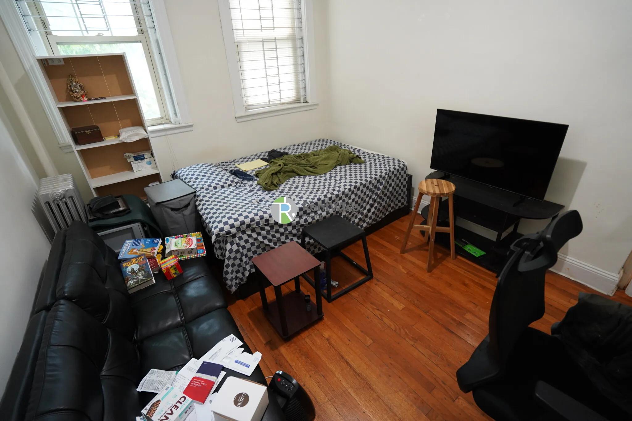 3 bed, 1 bath apartment for rent at 1850 Commonwealth Ave Unit 4, Brighton — photo 16 of 26