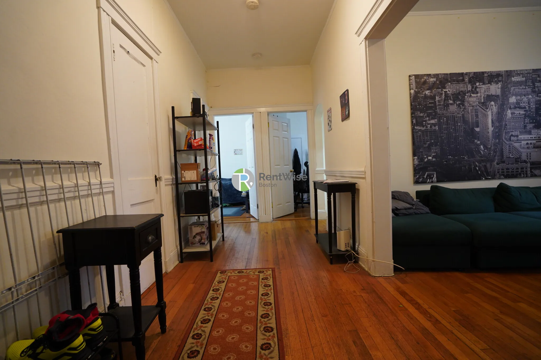 3 bed, 1 bath apartment for rent at 1850 Commonwealth Ave Unit 4, Brighton — photo 2 of 26
