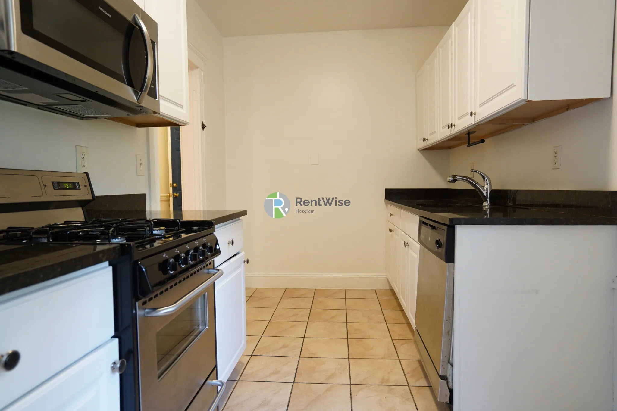 1 bed, 1 bath apartment for rent at 1850 Commonwealth Ave Unit 41, Brighton — photo 8 of 23