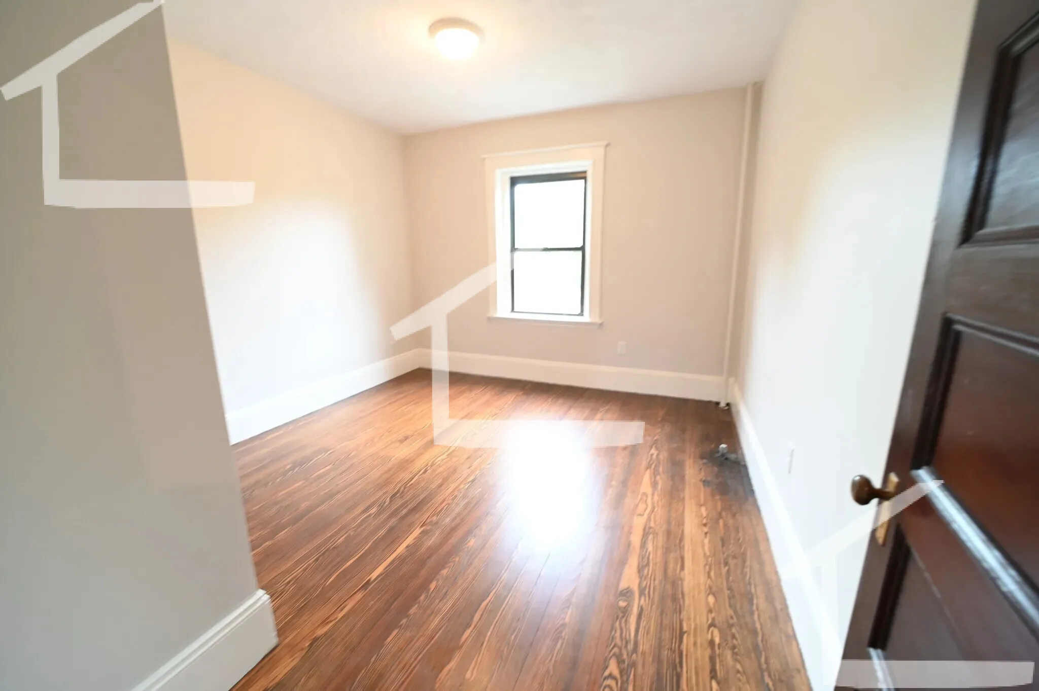3 bed, 1 bath apartment for rent at 1855 Beacon St Unit 2EF, Aspinwall Hill — photo 10 of 30