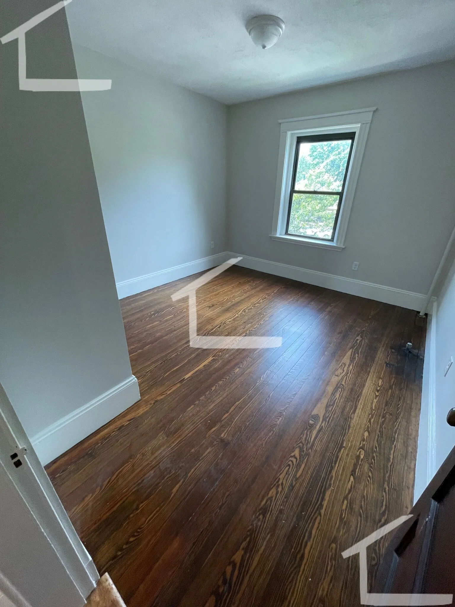 3 bed, 1 bath apartment for rent at 1855 Beacon St Unit 2EF, Aspinwall Hill — photo 20 of 30