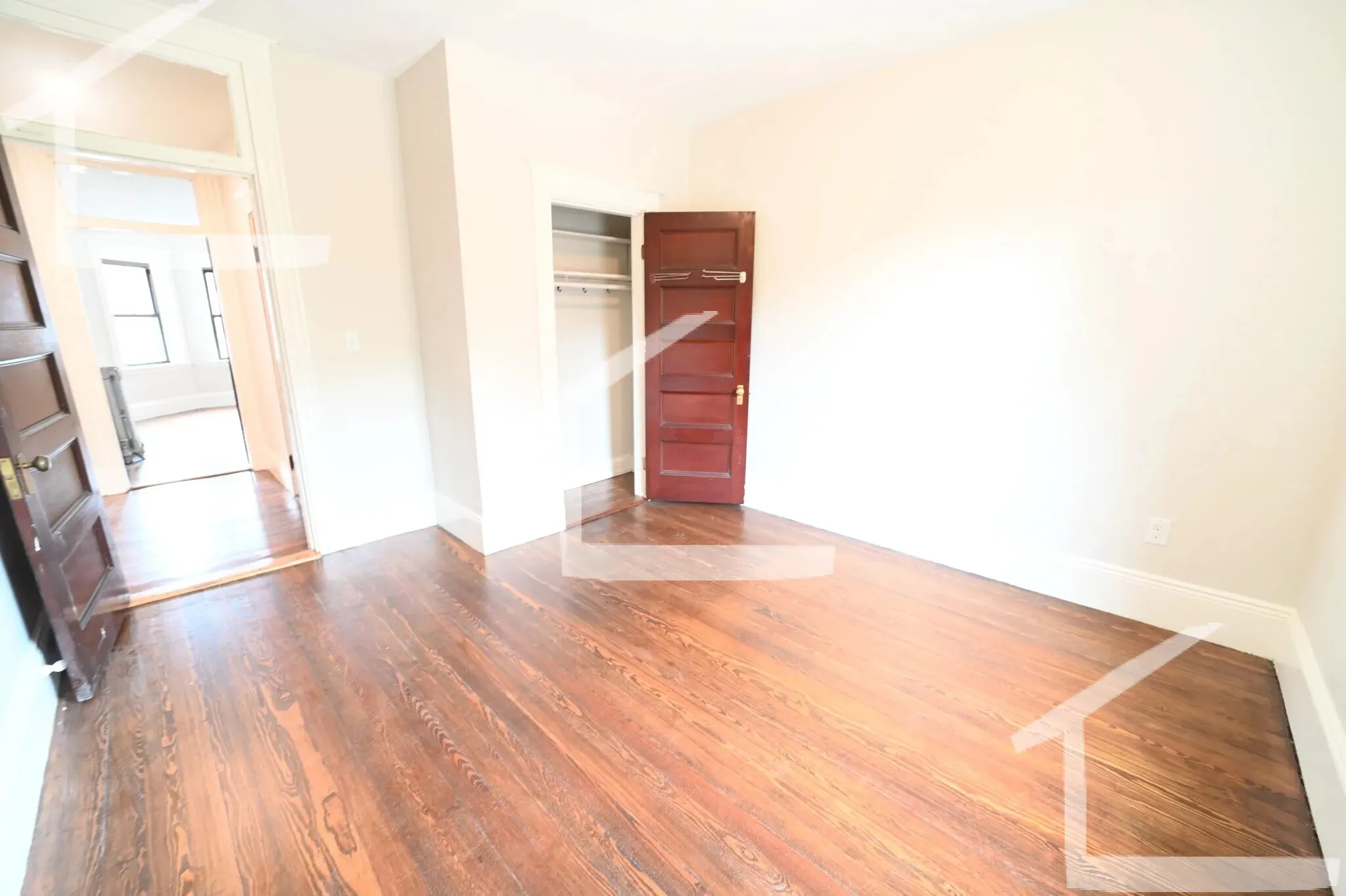 3 bed, 1 bath apartment for rent at 1855 Beacon St Unit 2EF, Aspinwall Hill — photo 8 of 30