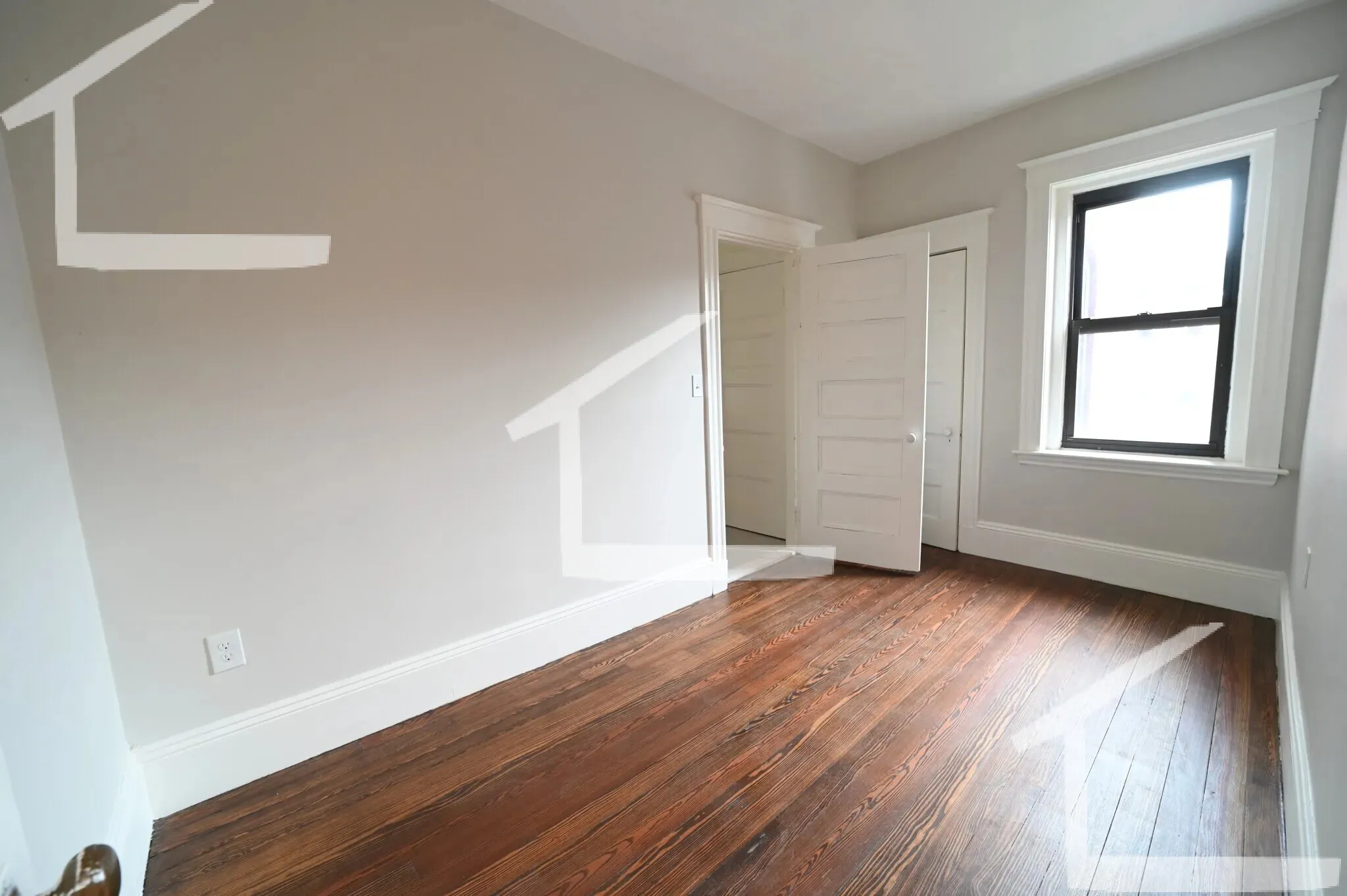 3 bed, 1 bath apartment for rent at 1855 Beacon St Unit 2EF, Aspinwall Hill — photo 14 of 30