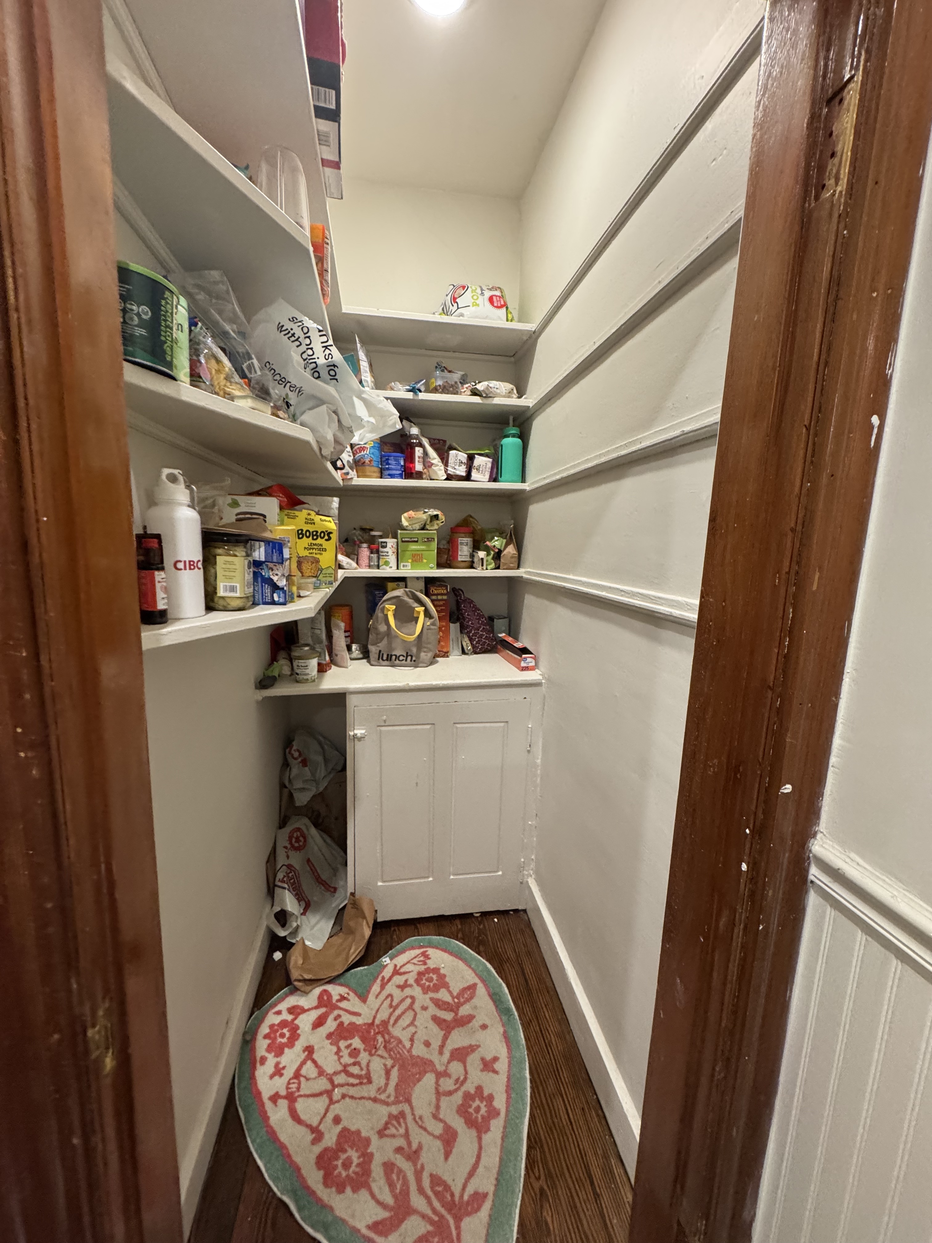 3 bed, 1 bath apartment for rent at 1855 Beacon St Unit 3, Brookline — photo 8 of 10