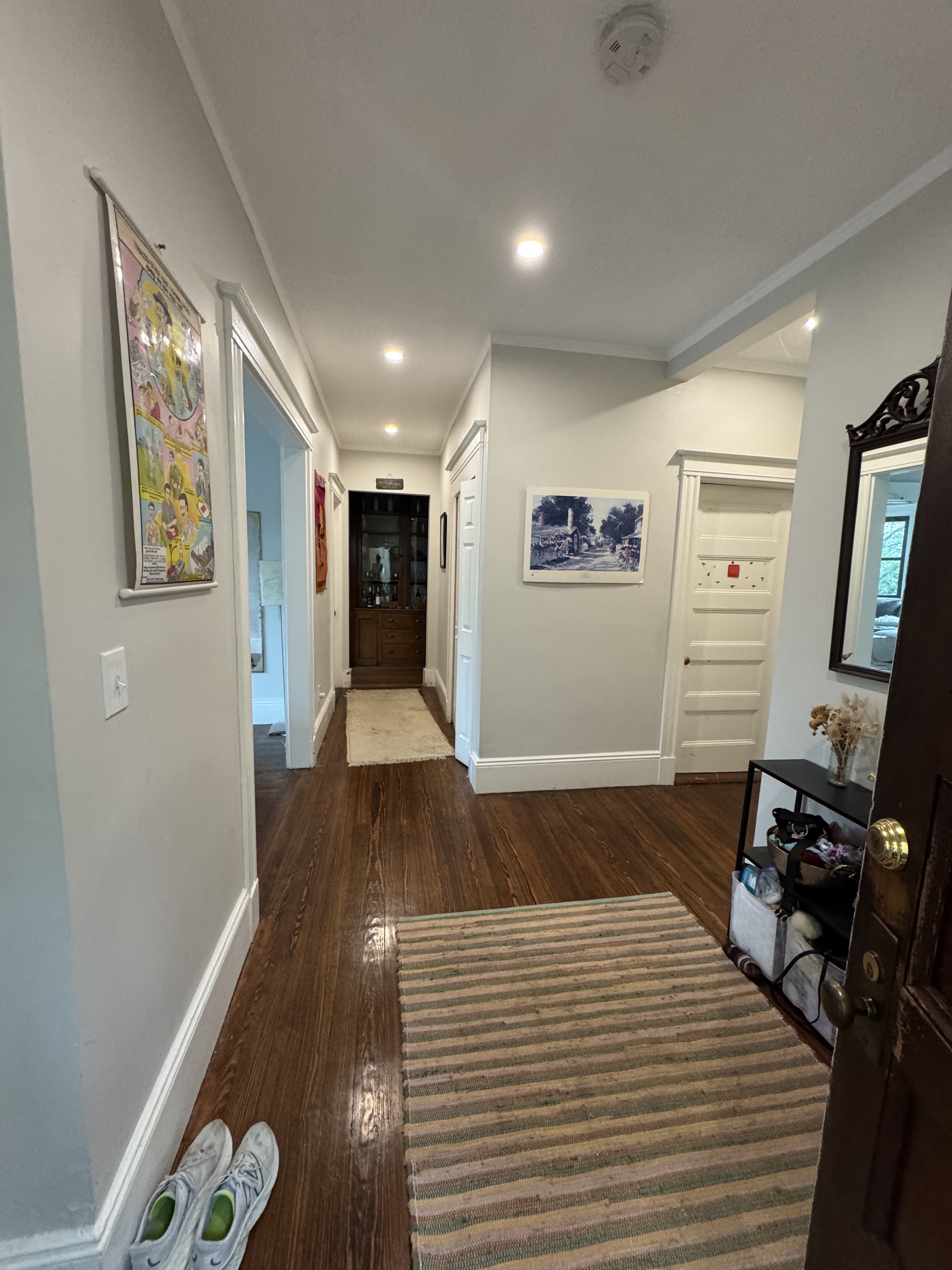 3 bed, 1 bath apartment for rent at 1855 Beacon St Unit 3, Brookline — photo 3 of 10