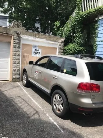 Studio bed apartment for rent at 1857 Comm Ave Parking Unit 0, Brighton — photo 3 of 4
