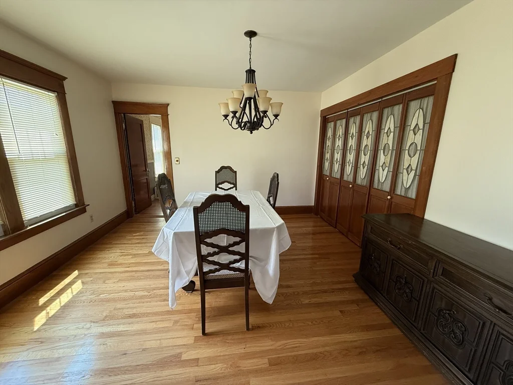 3 bed, 1 bath apartment for rent at 1859 Northampton St Unit 1, Holyoke — photo 12 of 17