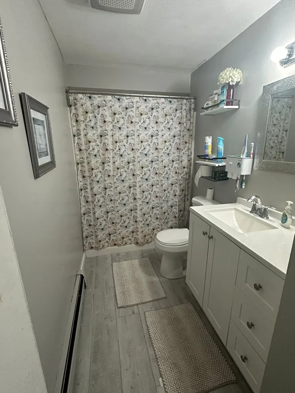 3 bed, 1 bath apartment for rent at 185B Park St Unit 1, Lawrence — photo 6 of 7