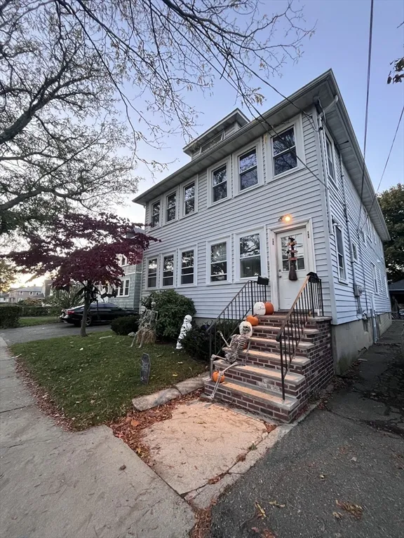 3 bed, 1 bath apartment for rent at 186-188 Atlantic Unit 1, Quincy — photo 1 of 13
