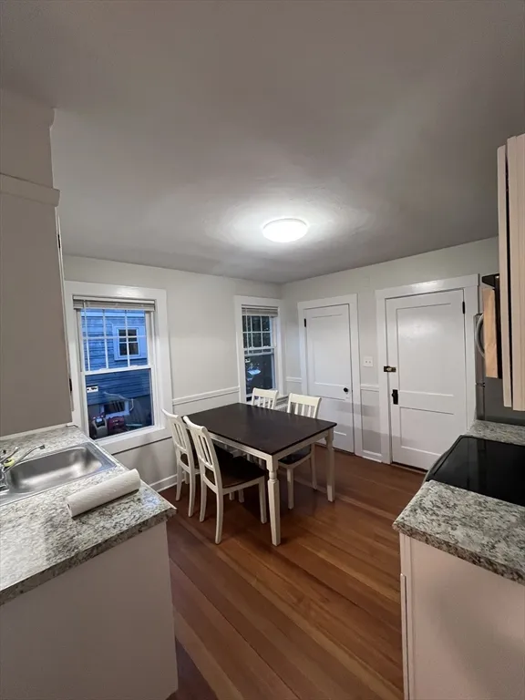 3 bed, 1 bath apartment for rent at 186-188 Atlantic Unit 1, Quincy — photo 2 of 13