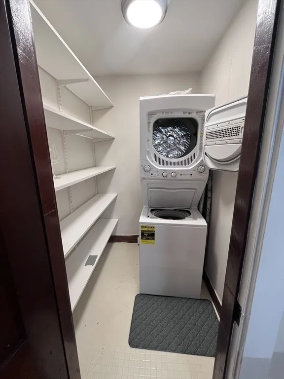 3 bed, 1 bath apartment for rent at 186-188 Atlantic Unit 1, Quincy — photo 13 of 13