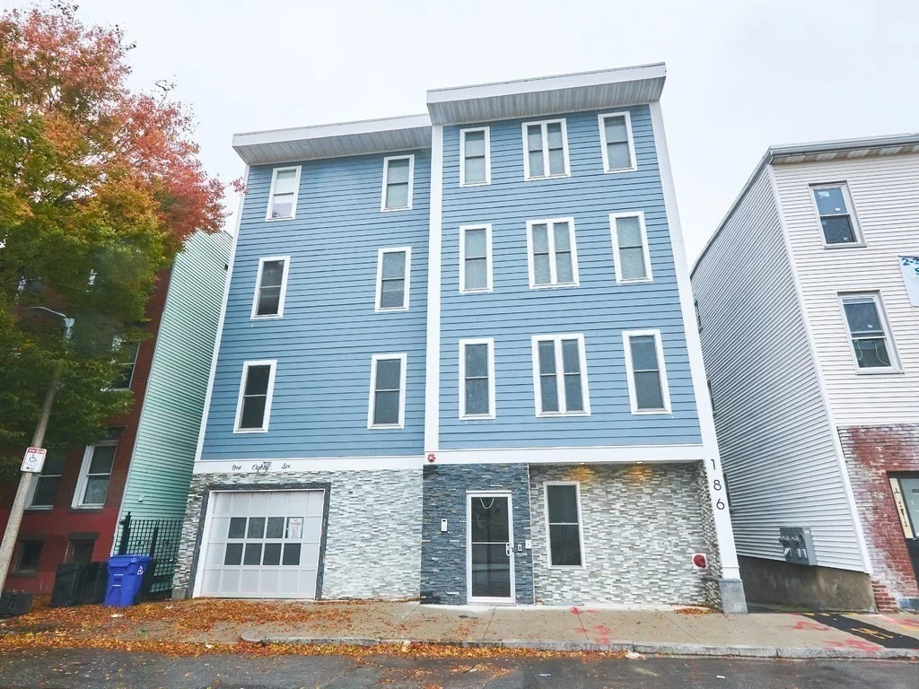 2 bed, 2 bath apartment for rent at 186-188 Paris St Unit 5, East Boston — photo 19 of 21