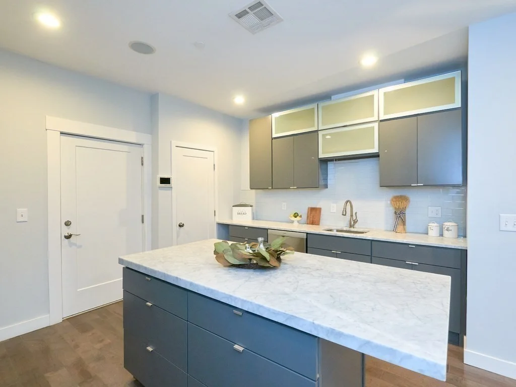 2 bed, 2 bath apartment for rent at 186-188 Paris St Unit 5, East Boston — photo 2 of 21