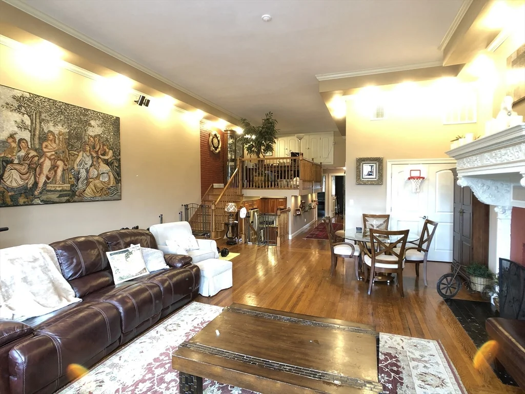 2 bed, 2 bath apartment for rent at 186 Beacon St Unit 3, Back Bay — photo 5 of 17